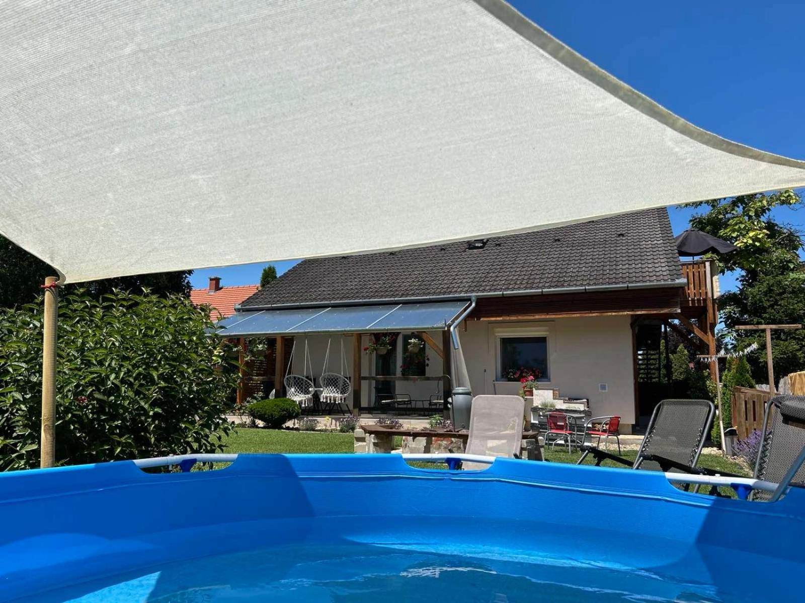 Levendula Vendégház Balatonfoldvar Exterior foto