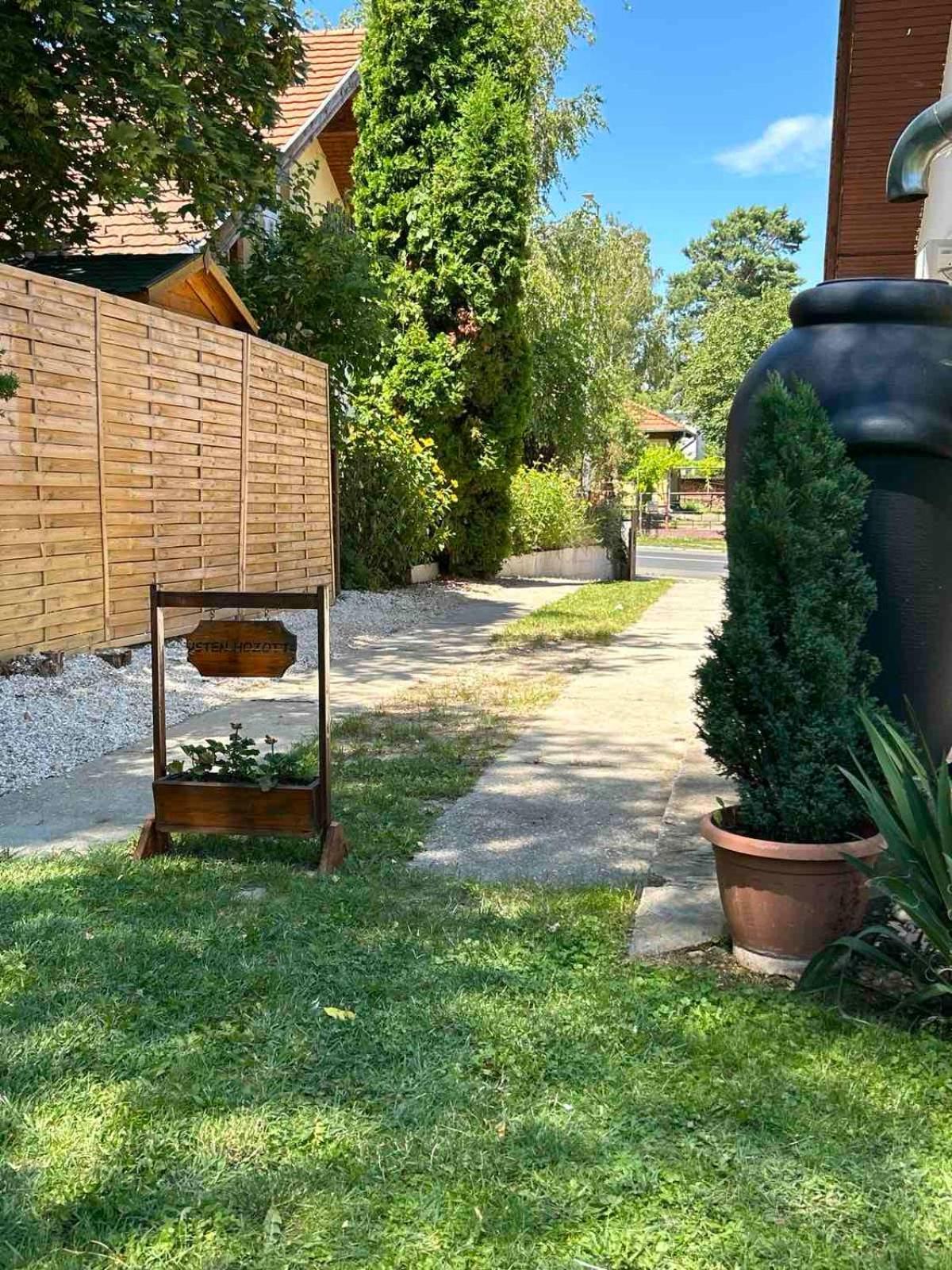 Levendula Vendégház Balatonfoldvar Exterior foto